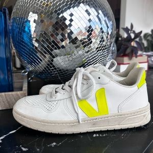 Veja sneakers